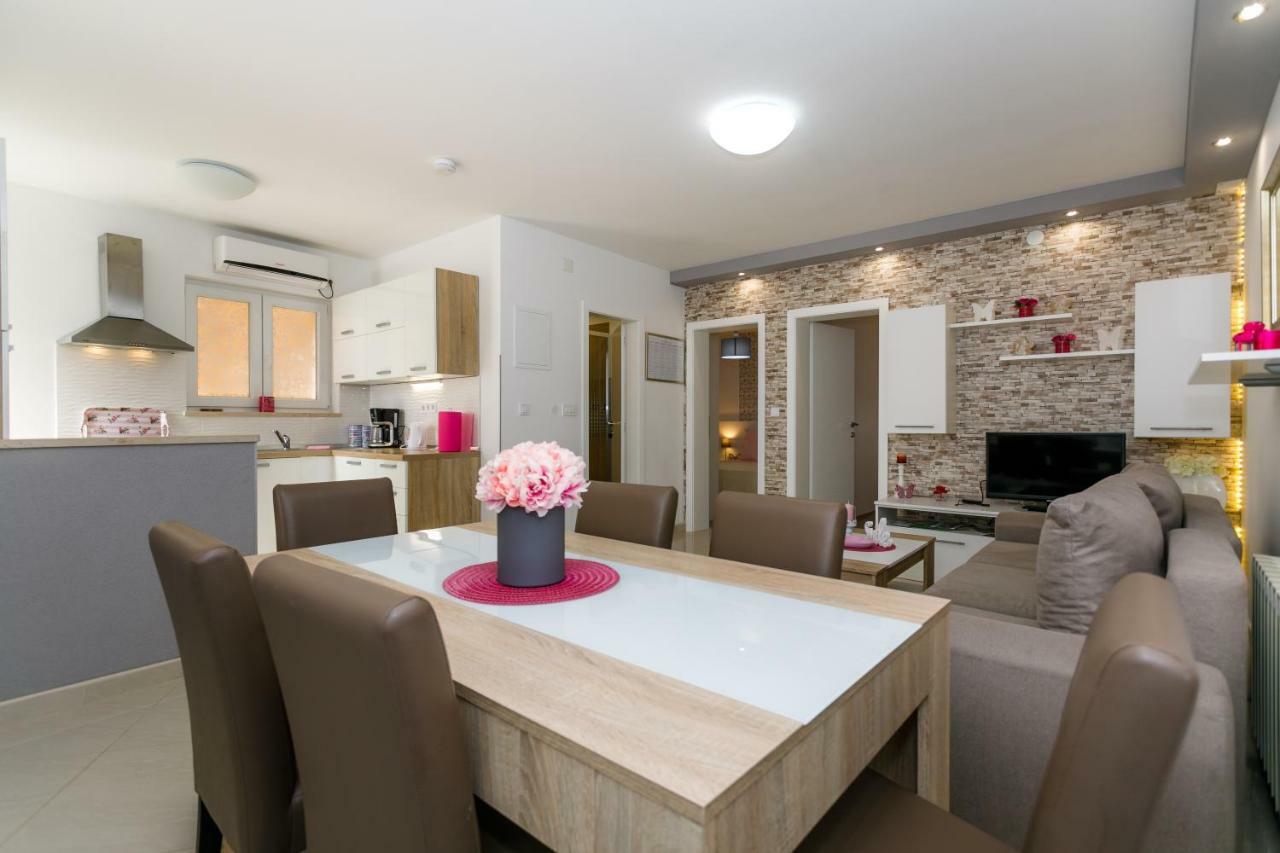 Apartman Brajutovci 26 Kornic Exterior photo